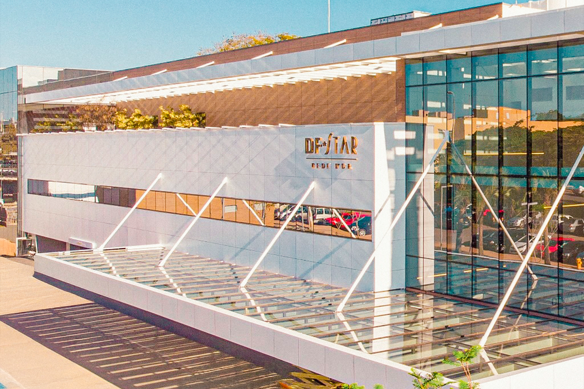 Hospital DF Star onde a Dra. Viviane Paoli realiza atendimentos.