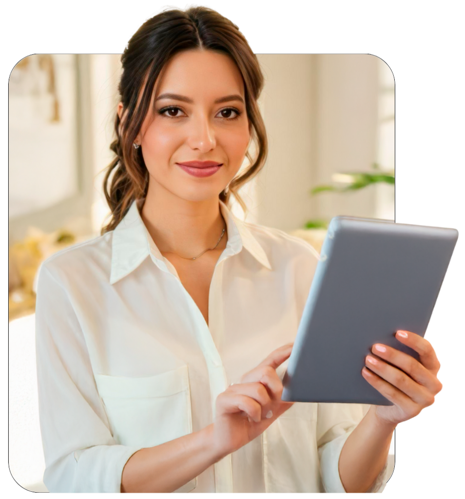 Dra. Viviane Paoli sorrindo em seu consultório de endocrinologia em Brasília.